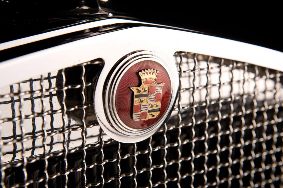  Cadillac V16 Roadster by Fleetwood 1930 года  (фото 9 из 12)